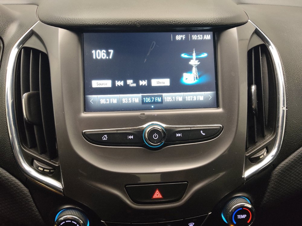 Used 2018 Chevrolet Cruze LT FWD image 25