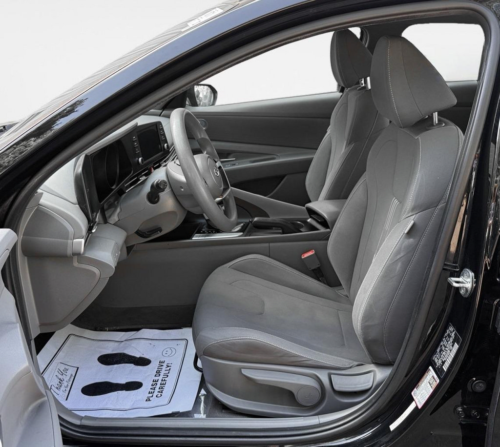 Used 2021 Hyundai Elantra SEL FWD image 12