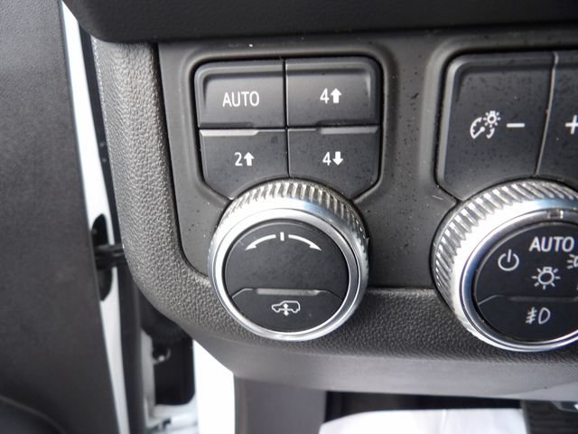 Used 2021 GMC Yukon AT4 w/ AT4 Premium Plus Package AWD/4WD image 28