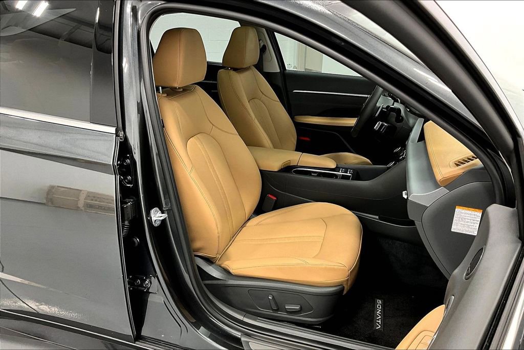 Certified 2025 Hyundai Sonata Limited image 10
