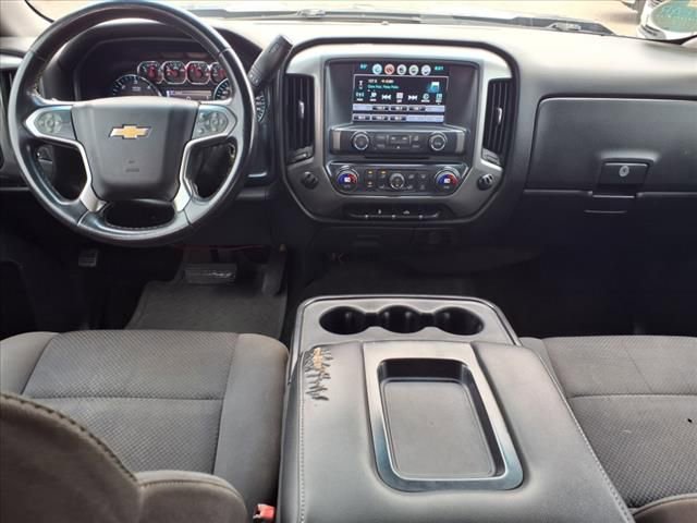 Used 2018 Chevrolet Silverado 1500 W/T AWD/4WD image 11