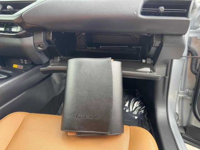 Used 2023 Lexus UX 250h FWD w/ Premium Package image 47