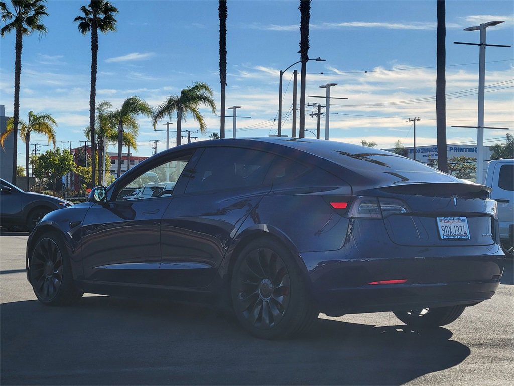 Used 2022 Tesla Model 3 Performance image 2