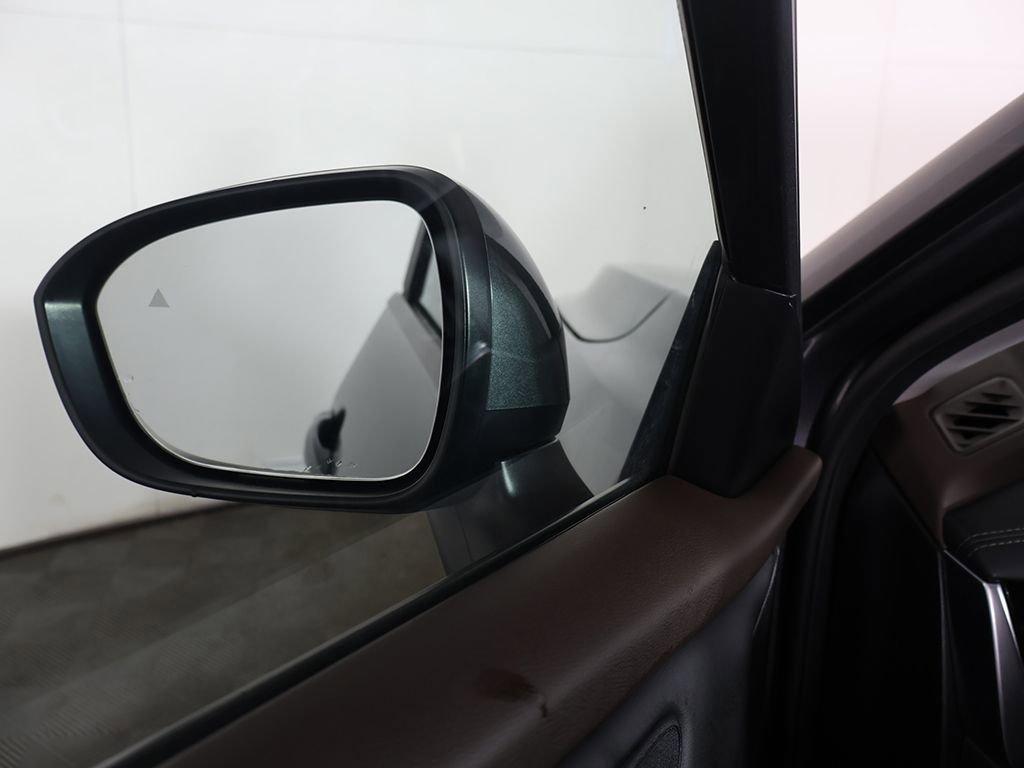 Used 2023 Nissan Rogue SV w/ SV Premium Package image 35