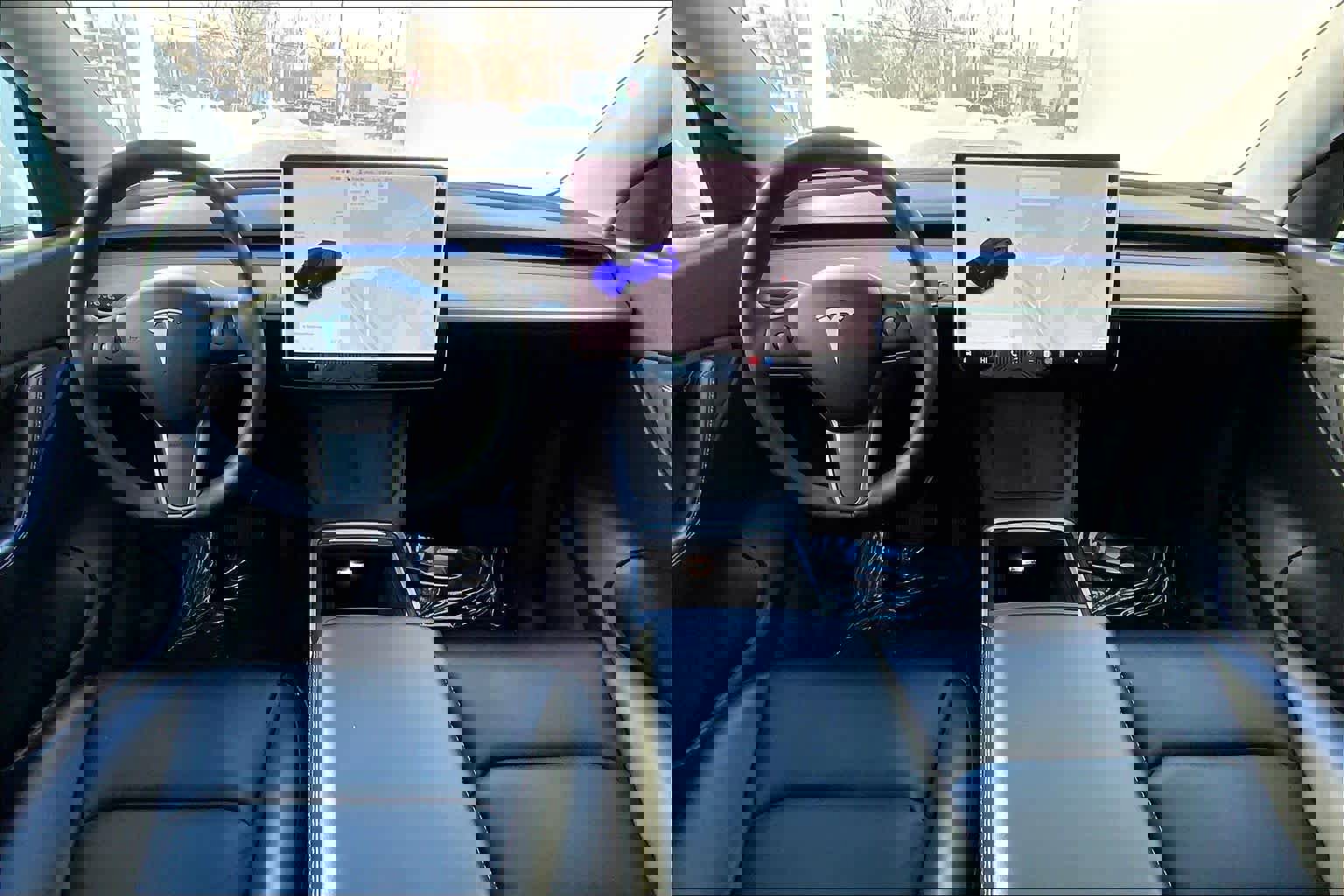 Used 2021 Tesla Model Y Long Range image 15