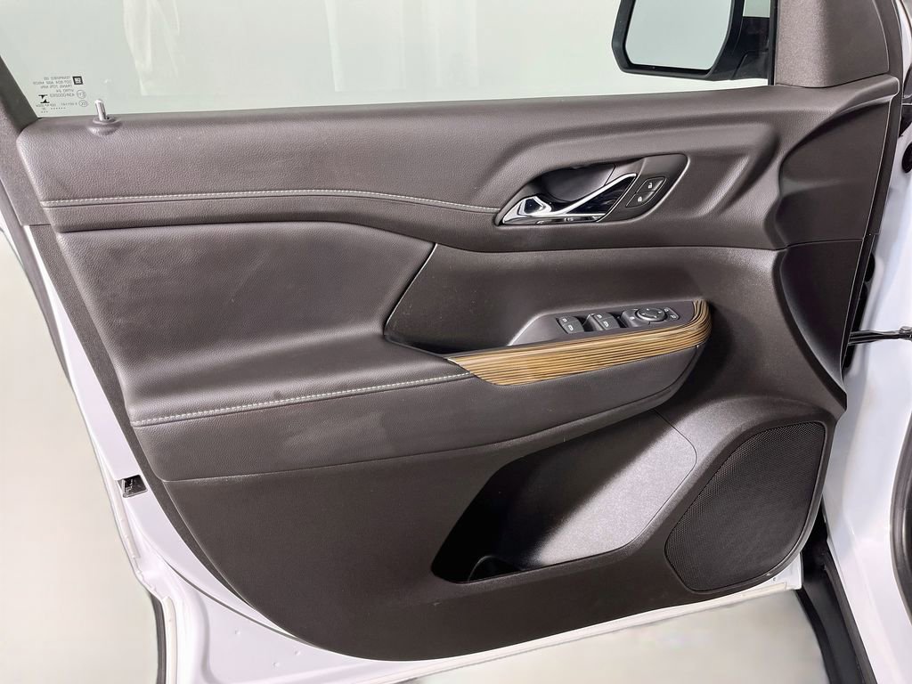 Used 2022 GMC Acadia SLE FWD image 24