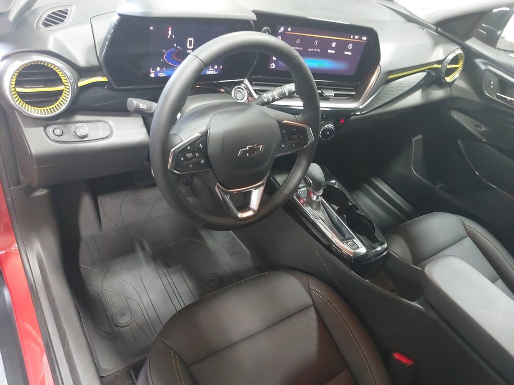 Used 2024 Chevrolet Trax ACTIV w/ Sunroof Package FWD image 15