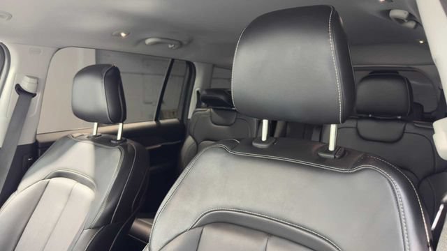 Used 2022 Jeep Grand Cherokee L Limited RWD image 24