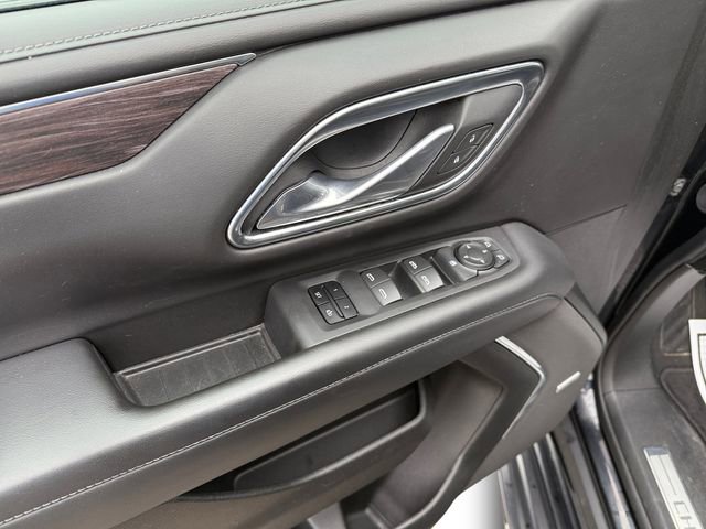 Used 2024 Chevrolet Suburban LT image 11