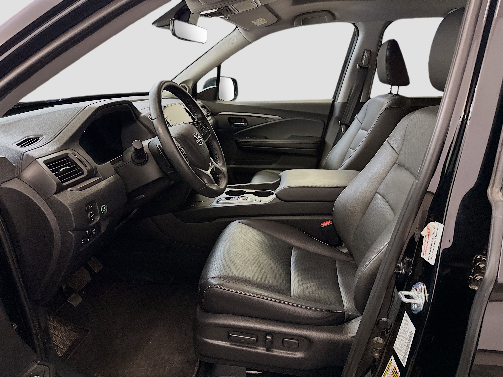 Used 2025 Honda Ridgeline RTL image 13