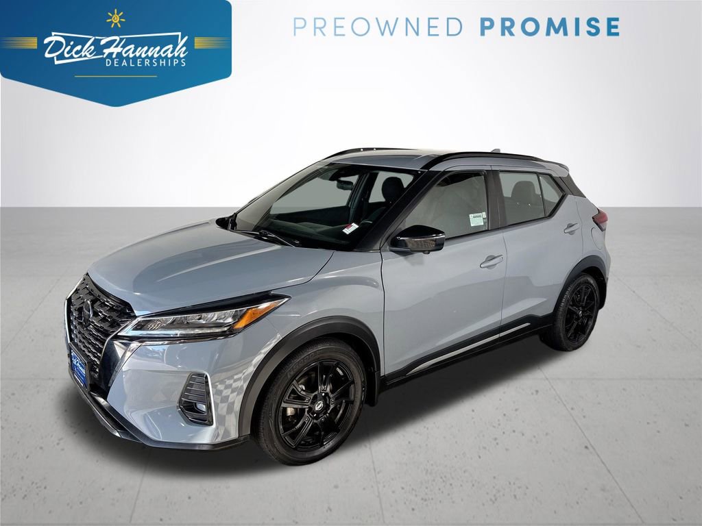 Used 2021 Nissan Kicks SR image 1