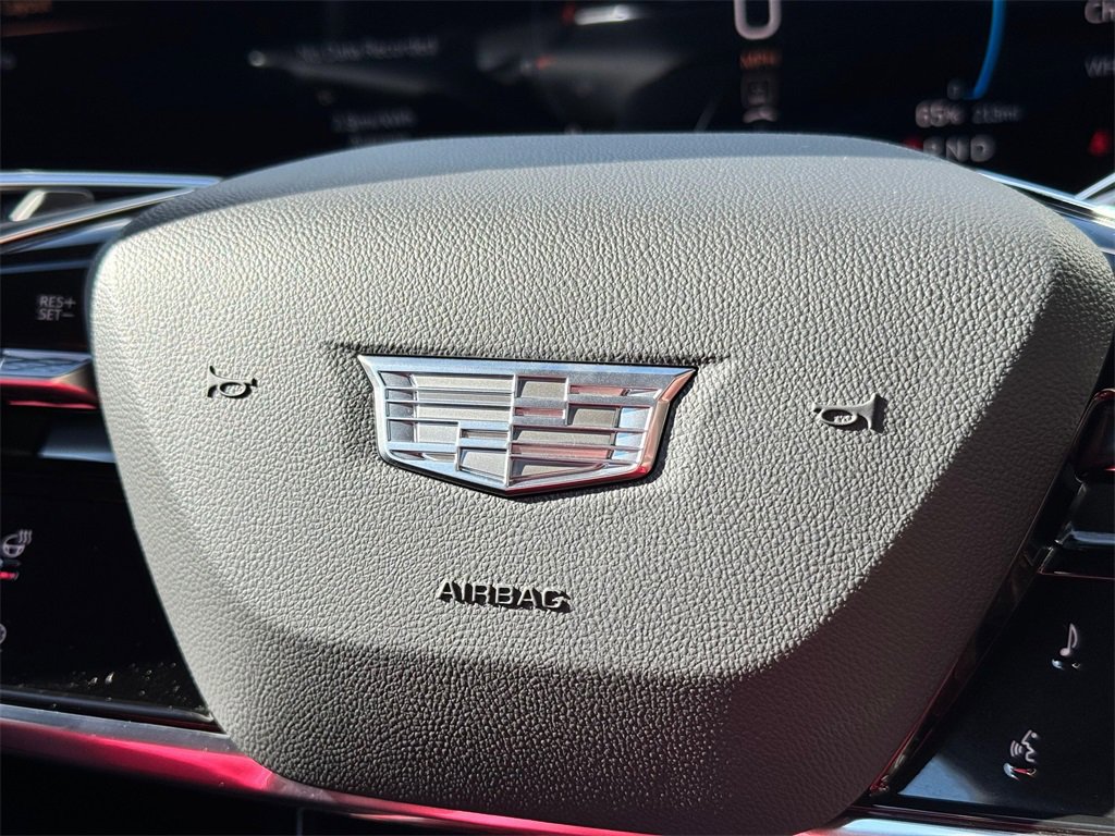 Used 2025 Cadillac Lyriq Sport image 31