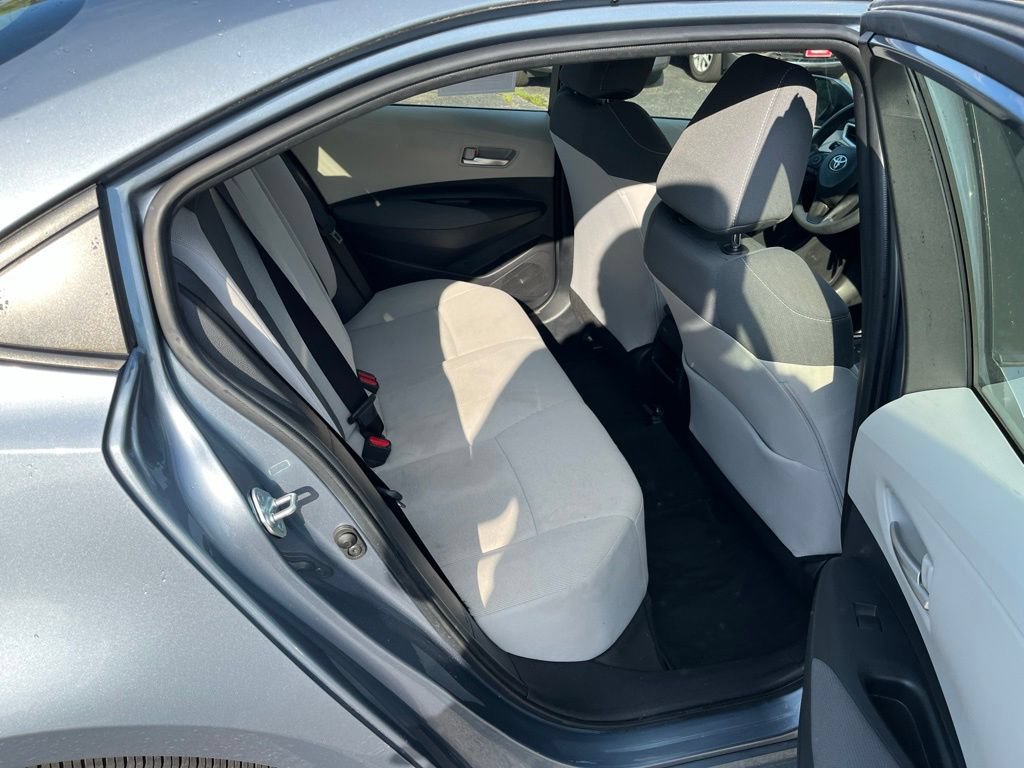 Used 2021 Toyota Corolla LE w/ Carpet Mat Package (TMS) FWD image 41