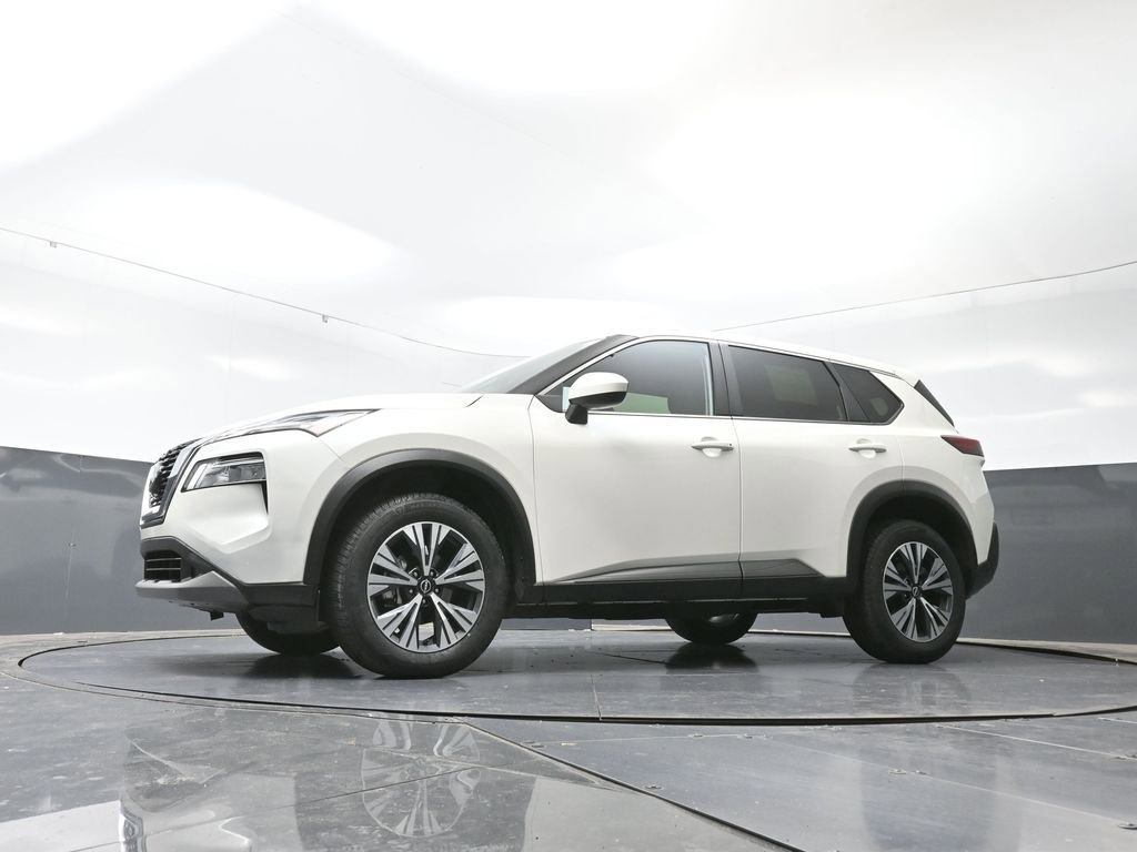 Used 2023 Nissan Rogue SV image 52