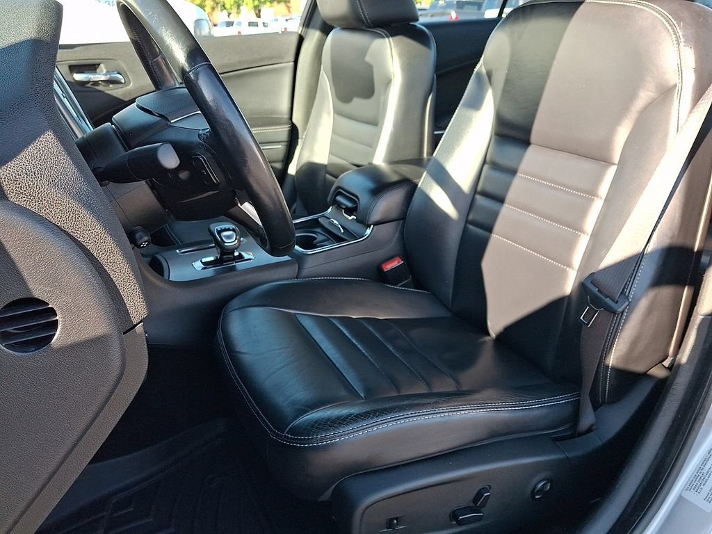 Used 2014 Dodge Charger SXT Plus AWD/4WD image 16
