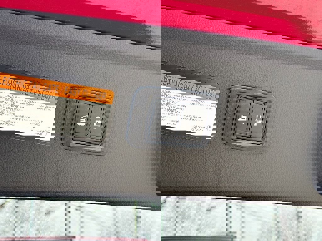 Used 2025 Mitsubishi Eclipse Cross Black Edition image 34