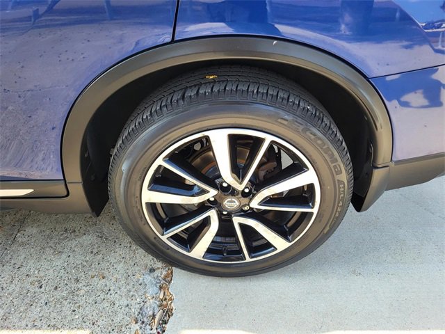 Used 2019 Nissan Rogue SL w/ Premium Package image 26