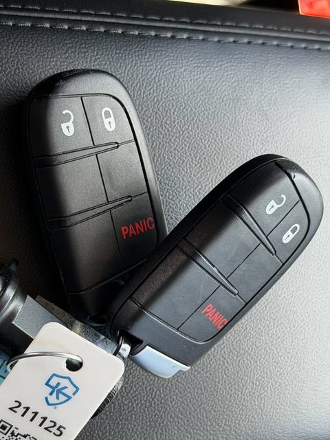 Used 2020 Dodge Journey SE w/ SE Popular Equipment Group FWD image 17