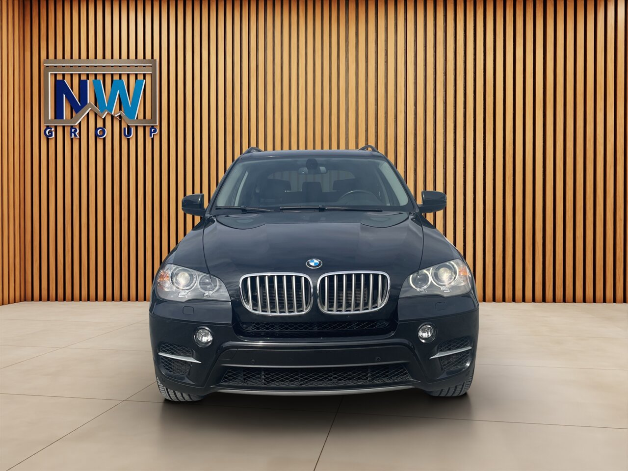 Used 2012 BMW X5 xDrive50i image 2