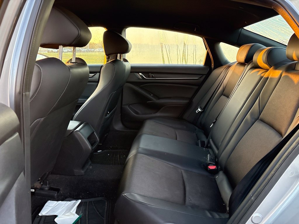 Used 2018 Honda Accord Sport image 13