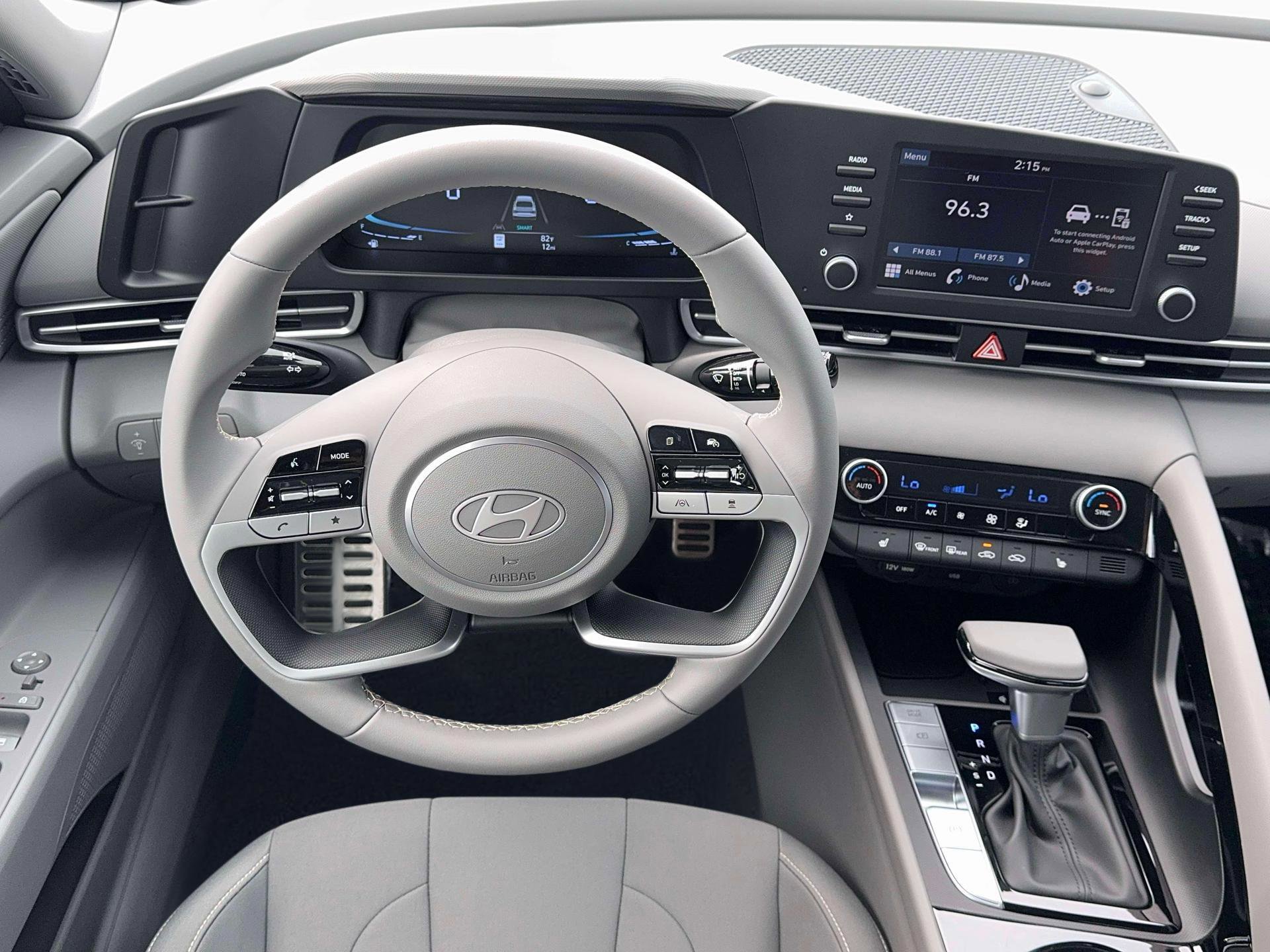 New 2026 Hyundai Elantra SEL Sport FWD image 17