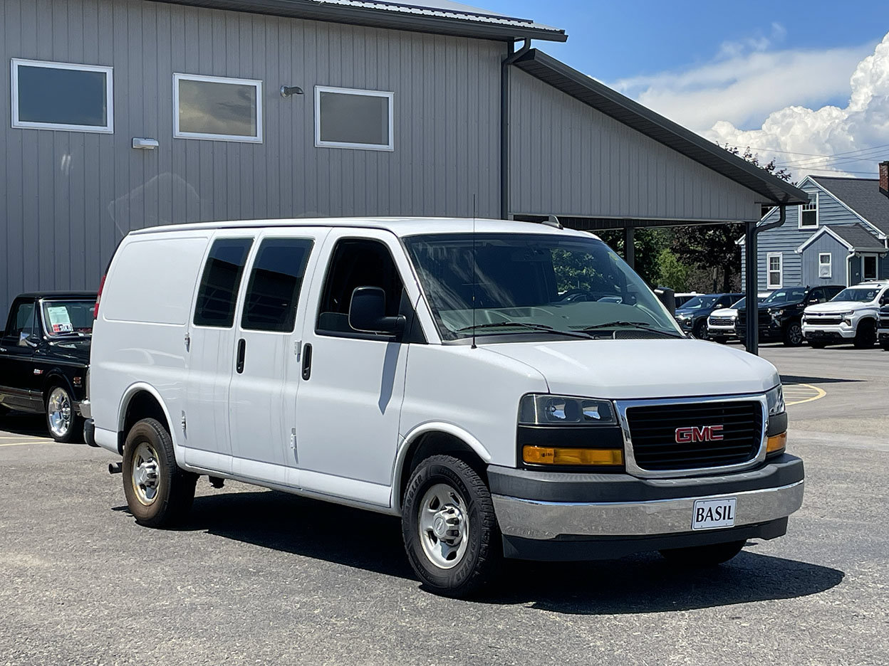 Used 2019 GMC Savana 2500 w/ Driver Convenience Package RWD image 34