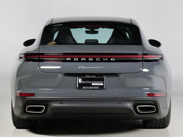 New 2025 Porsche Panamera 4 image 10
