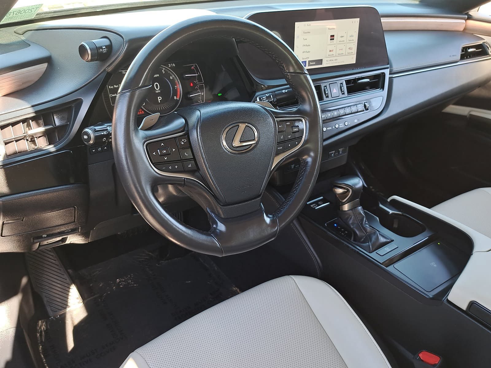 Used 2024 Lexus ES 350 w/ Premium Package FWD image 16
