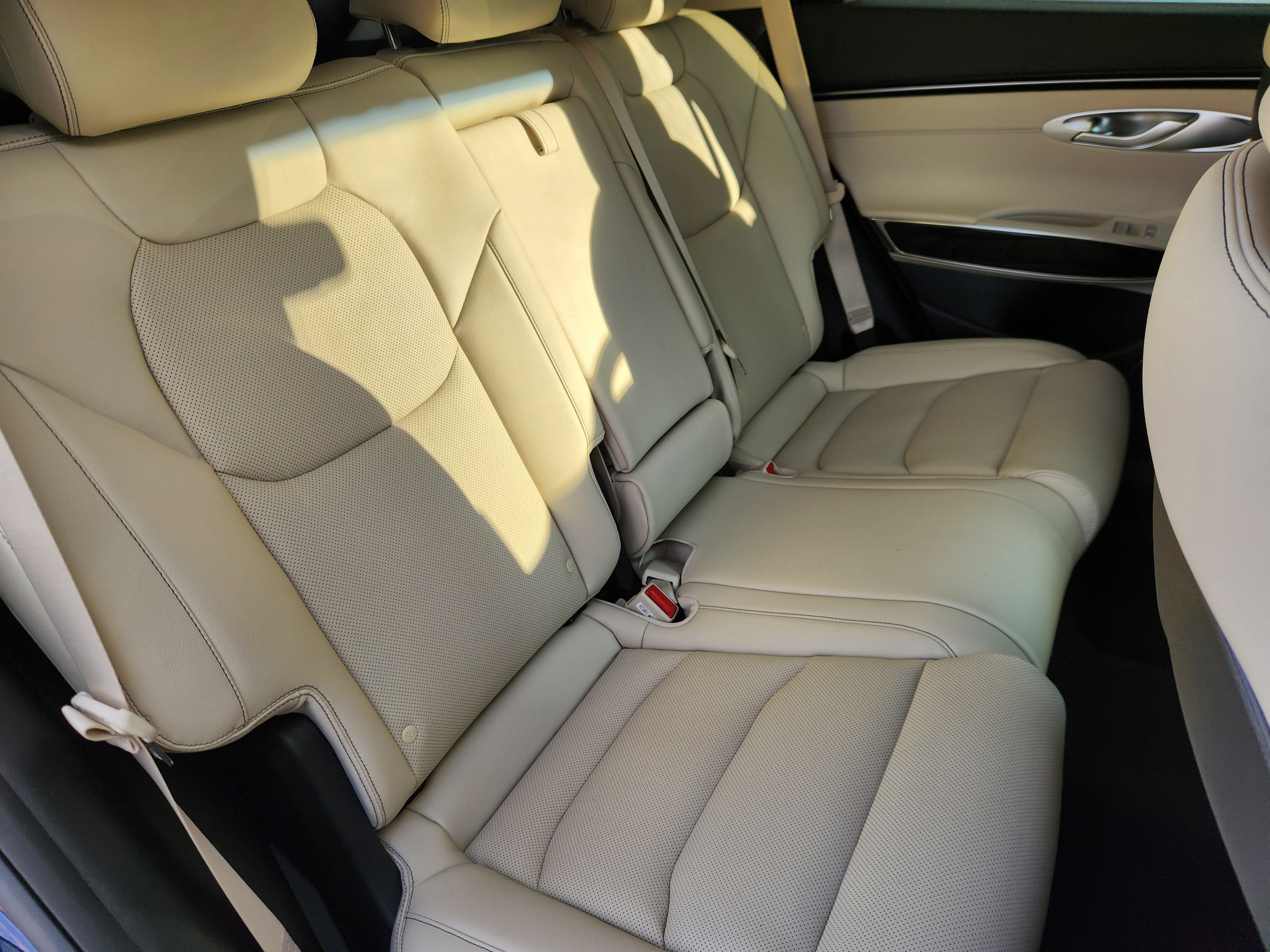 Used 2025 Genesis GV70 2.5T image 16