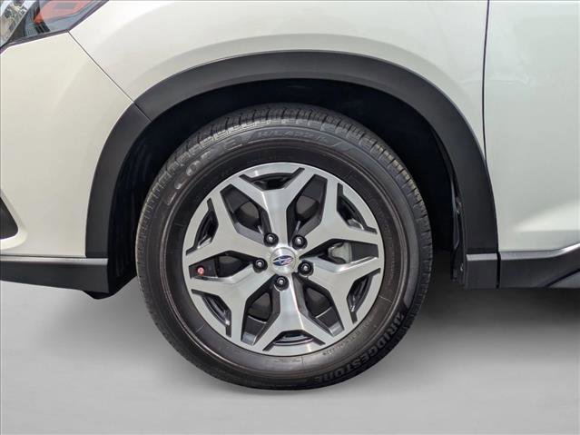 Used 2023 Subaru Forester Premium image 24