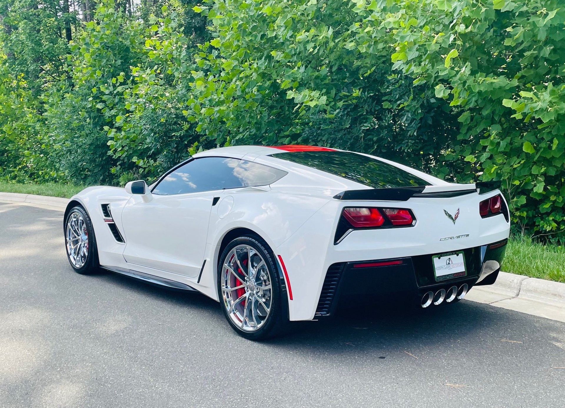 Used 2017 Chevrolet Corvette Grand Sport w/ Z07 Performance Package RWD image 18
