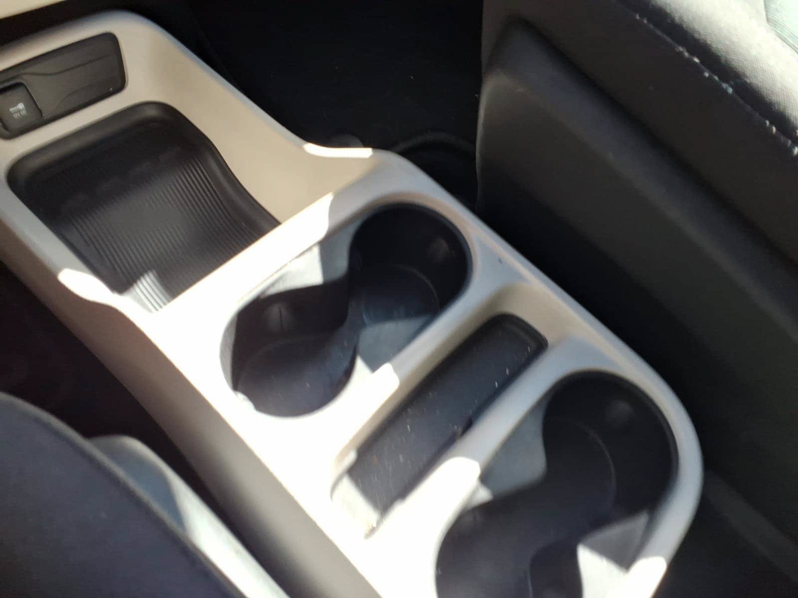 Used 2023 Chrysler Voyager LX FWD image 17