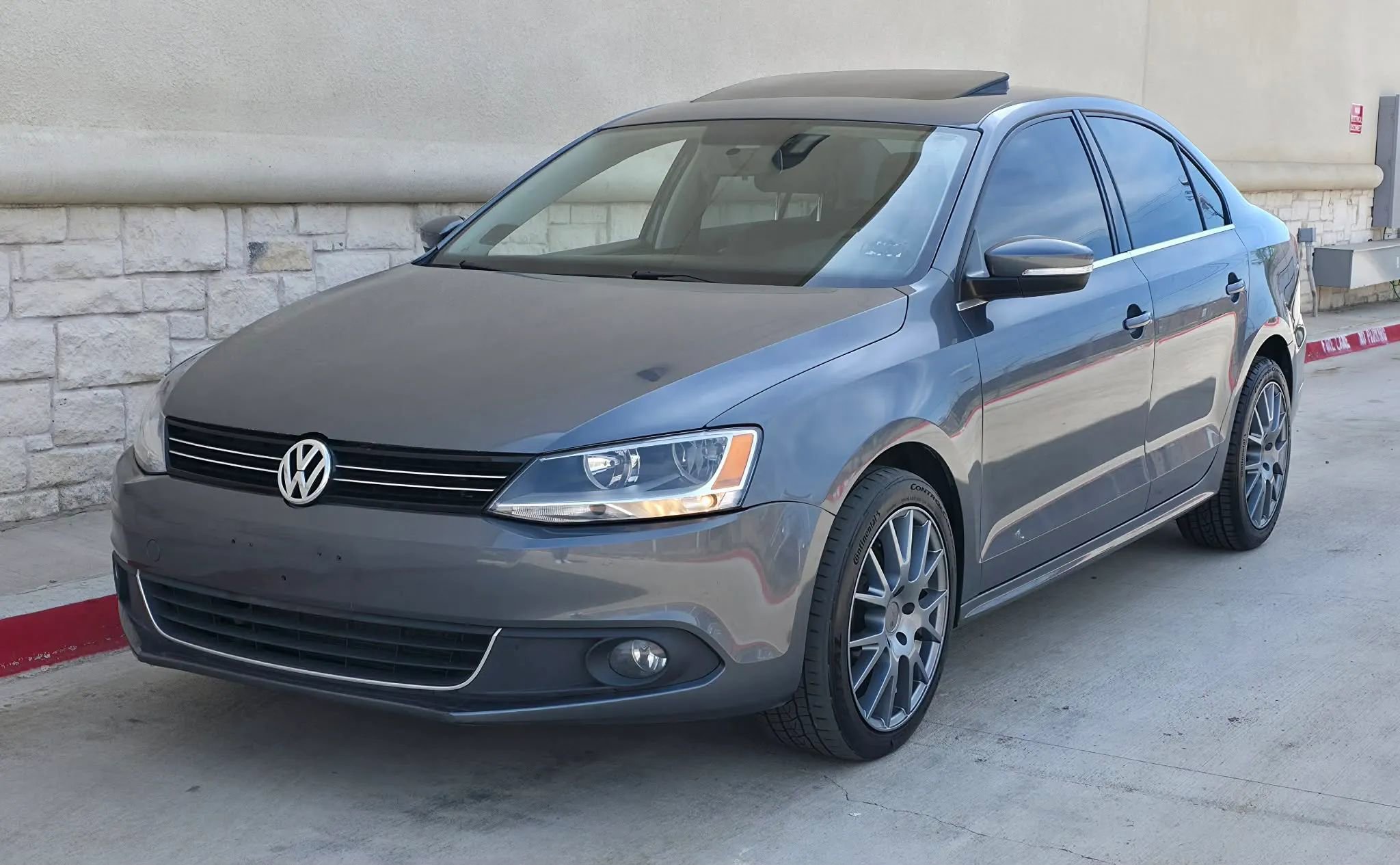 Used 2013 Volkswagen Jetta SEL FWD image 7