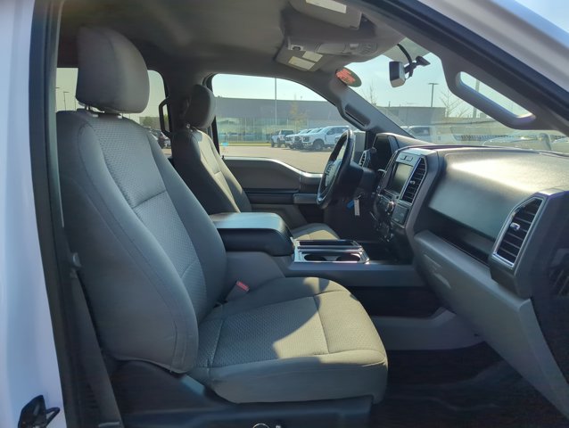 Used 2015 Ford F150 XLT w/ Equipment Group 302A Luxury AWD/4WD image 21