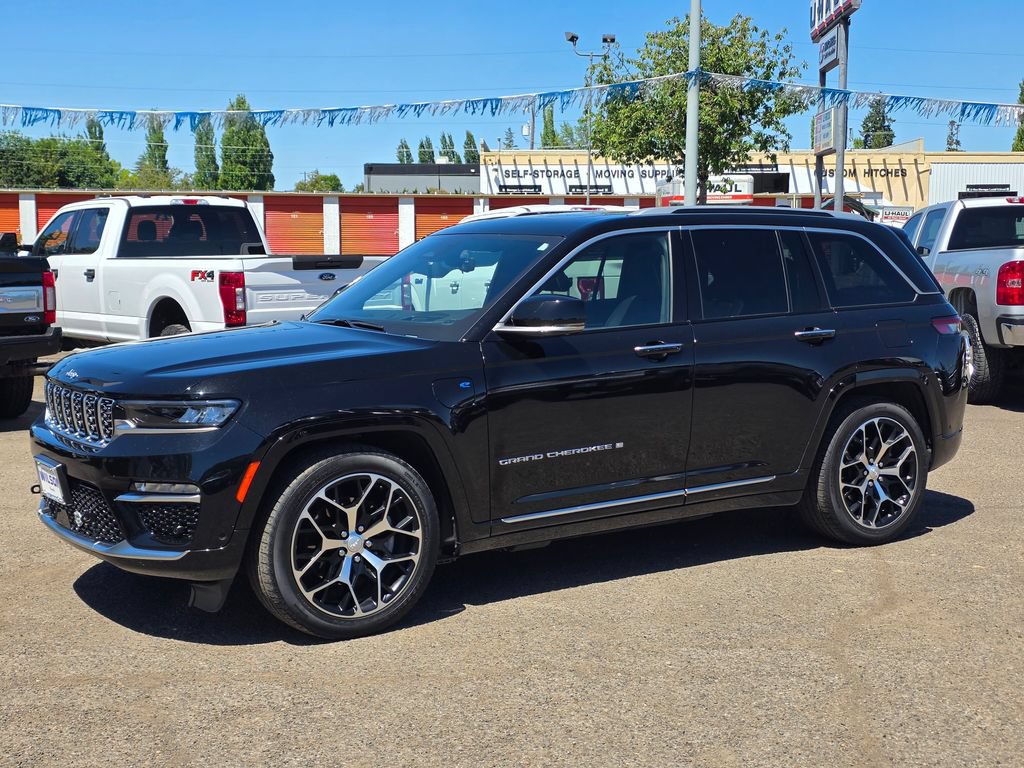 Used 2022 Jeep Grand Cherokee Summit AWD/4WD image 41