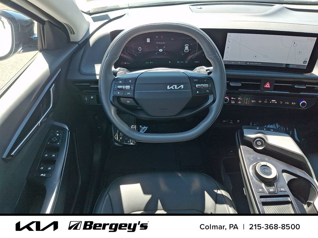 Certified 2025 Kia EV6 Light w/ Light LR Technology Package AWD/4WD image 14
