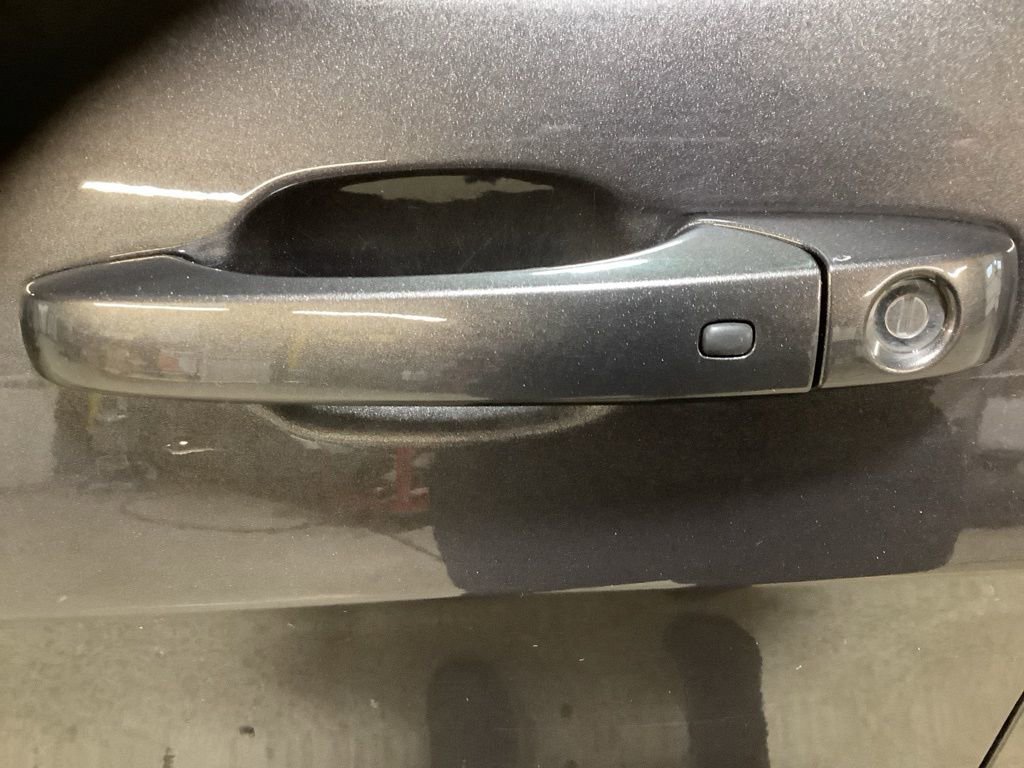 Used 2021 Jeep Grand Cherokee Laredo image 14