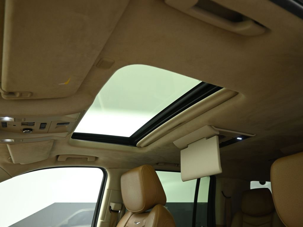 Used 2015 Cadillac Escalade ESV Platinum image 19