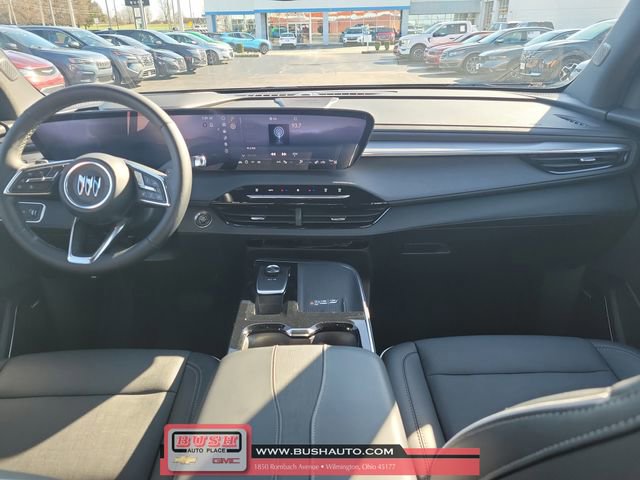 Used 2025 Buick Enclave Preferred image 11