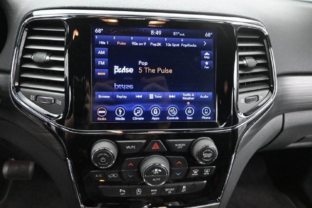 Used 2019 Jeep Grand Cherokee Altitude AWD/4WD image 33