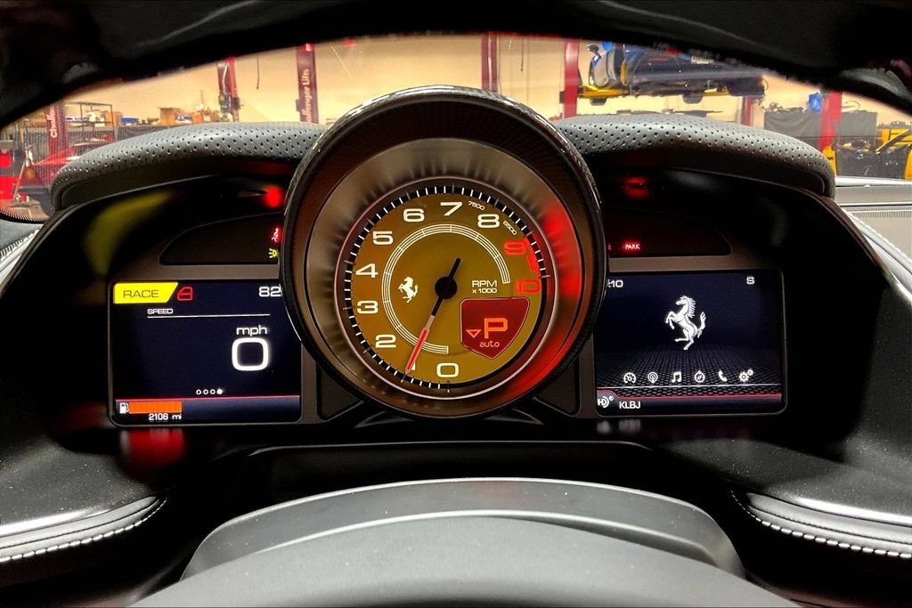 Used 2023 Ferrari 812 GTS RWD image 13