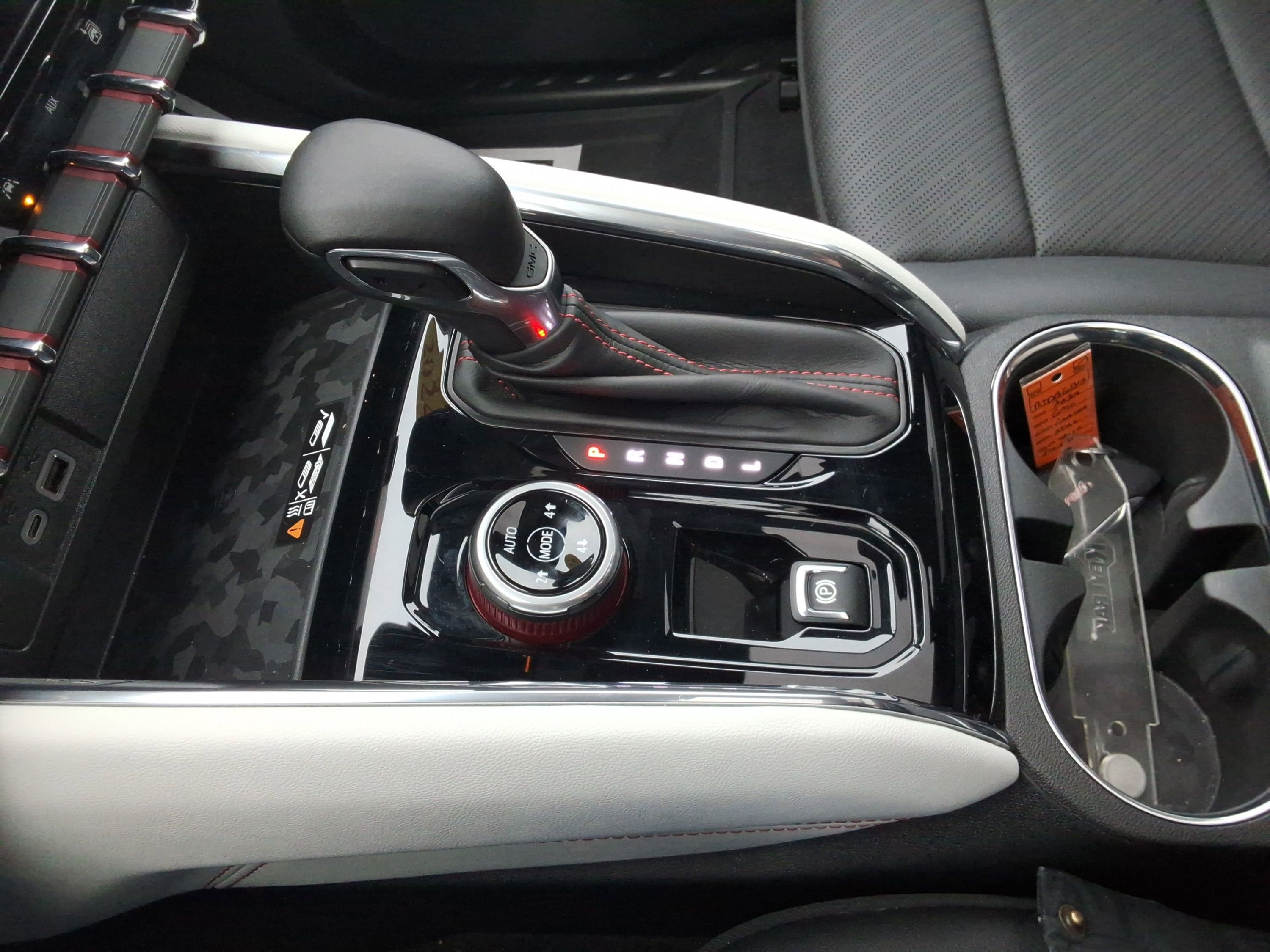 New 2024 GMC Canyon AT4X w/ AT4X AEV Edition image 18