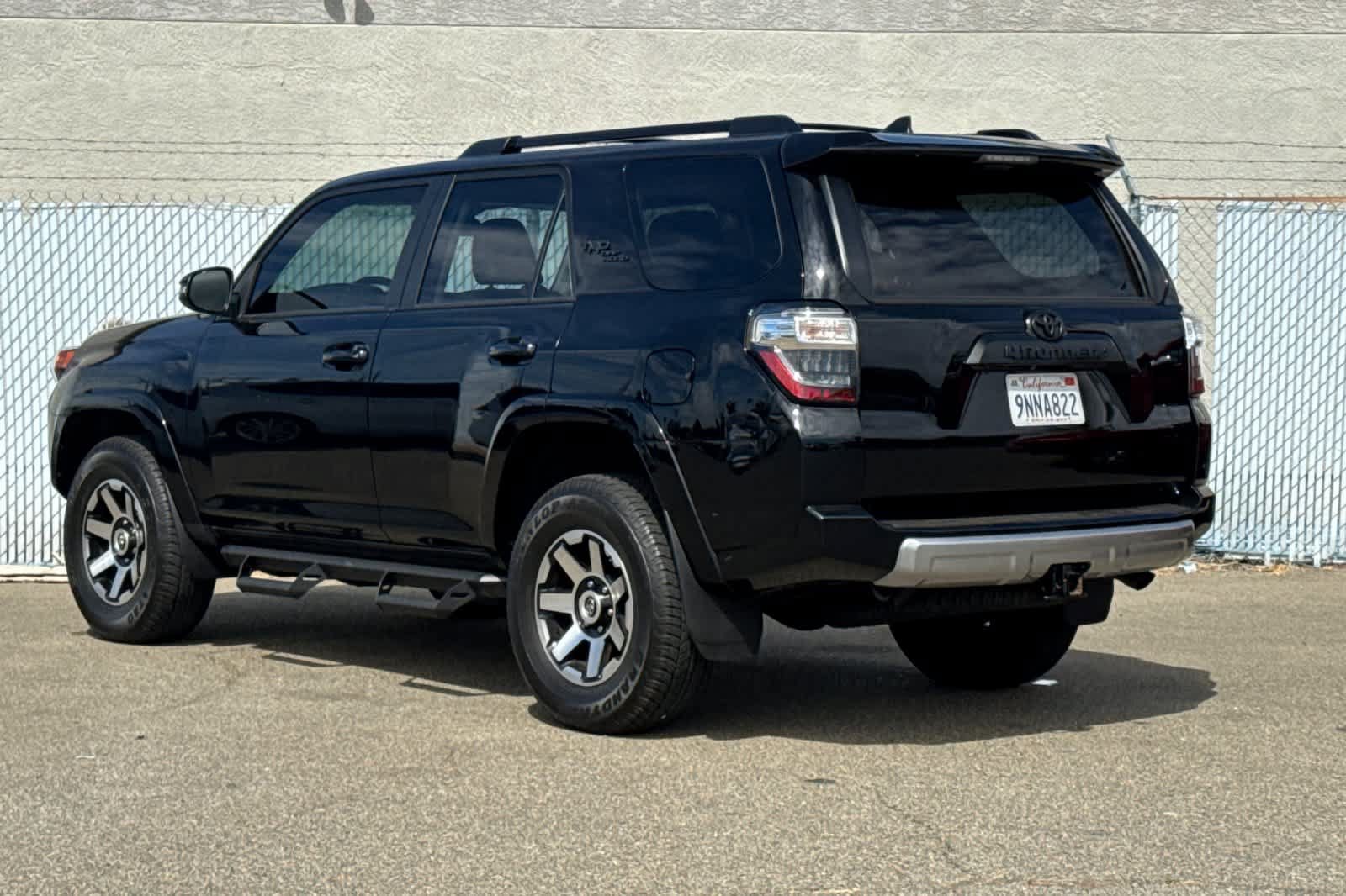 Used 2024 Toyota 4Runner TRD Off-Road Premium w/ Moonroof Package AWD/4WD image 5