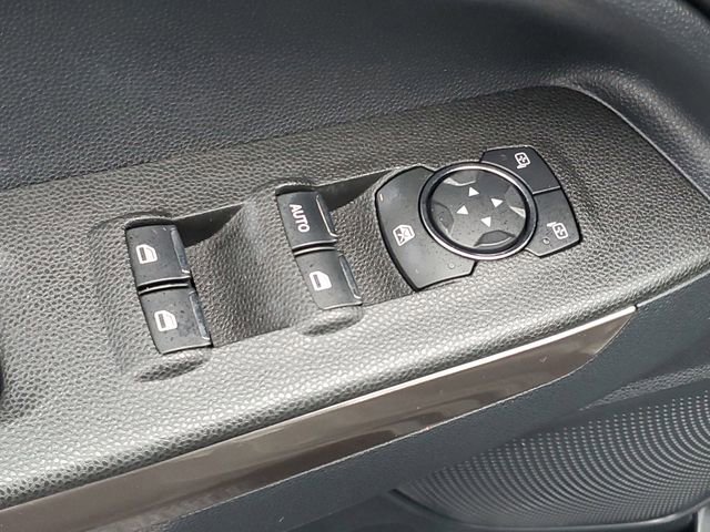 Used 2019 Ford EcoSport SE w/ SE Convenience Package image 15