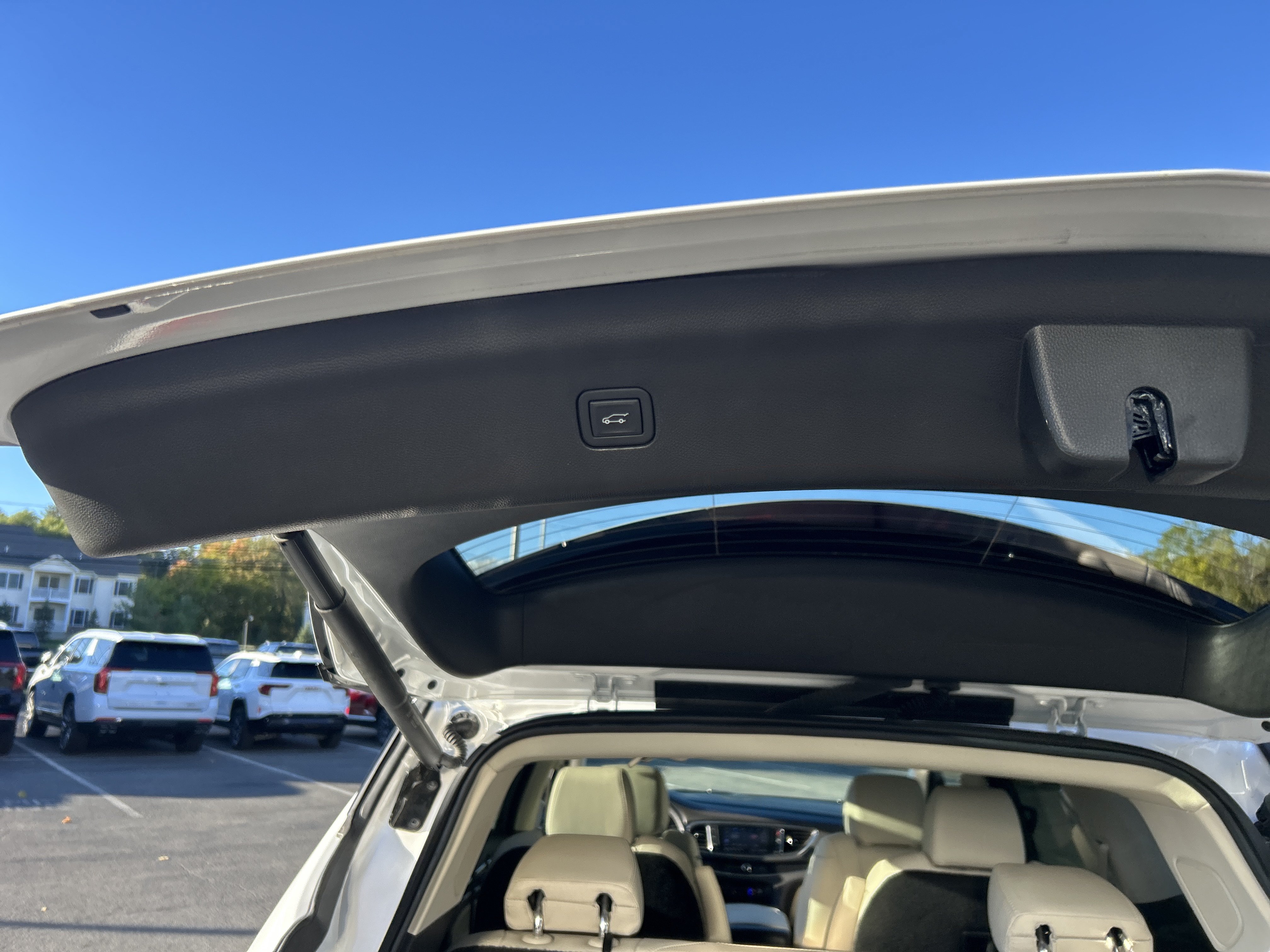 Used 2024 Buick Enclave Premium w/ Trailering Package, 5000 lbs. AWD/4WD image 10