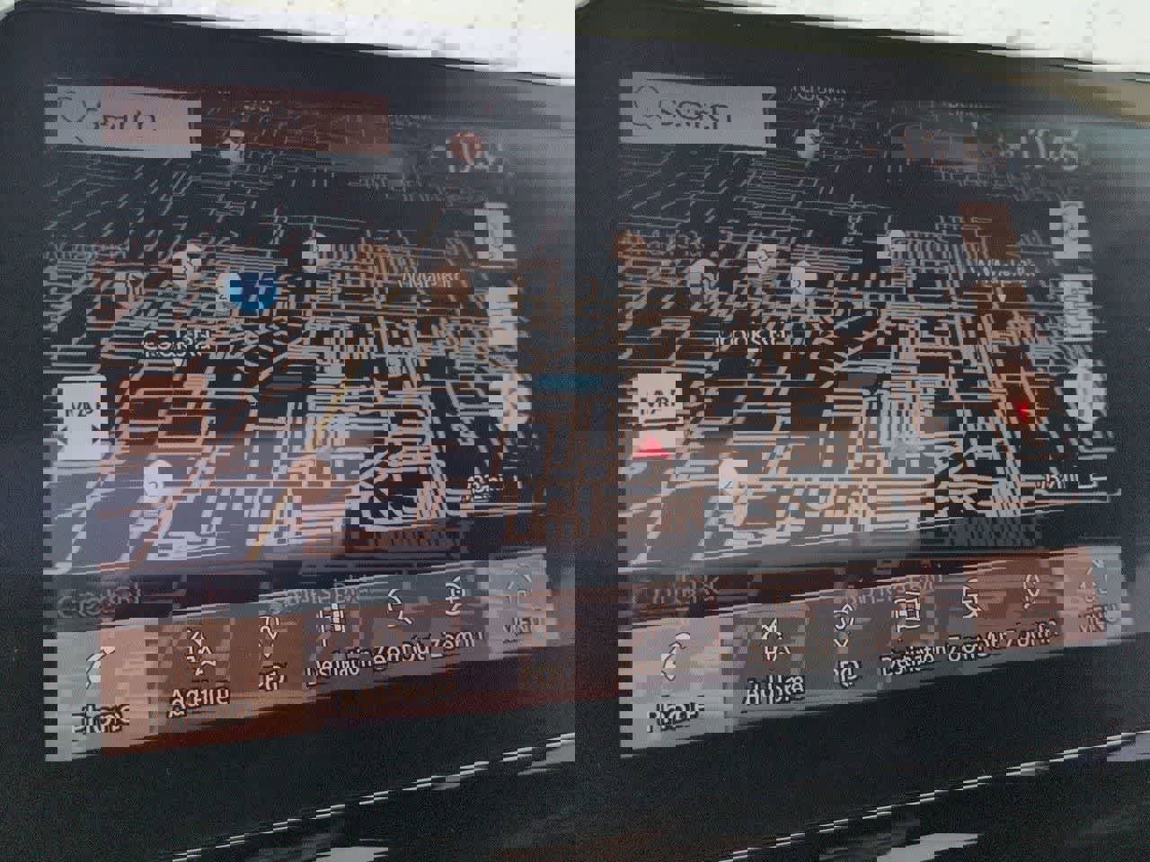 Used 2022 Nissan Armada SL w/ Captain's Chairs Package image 29