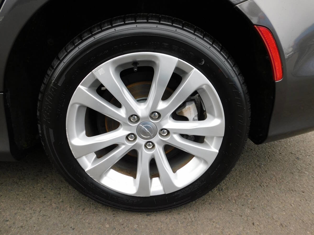 Used 2015 Chrysler 200 Limited w/ Convenience Group FWD image 21