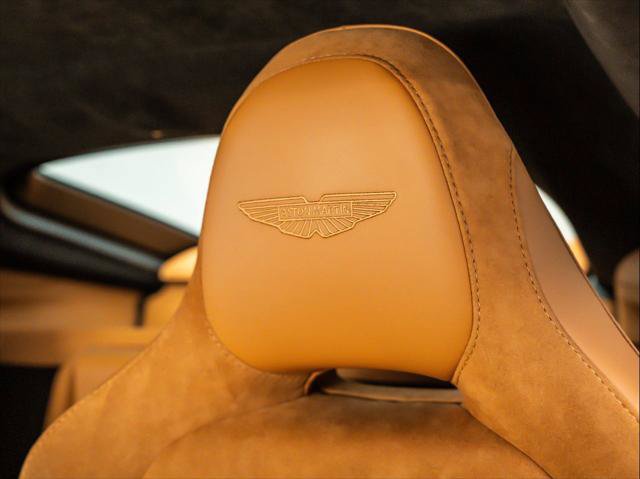 Used 2025 Aston Martin V8 Vantage Coupe RWD image 5