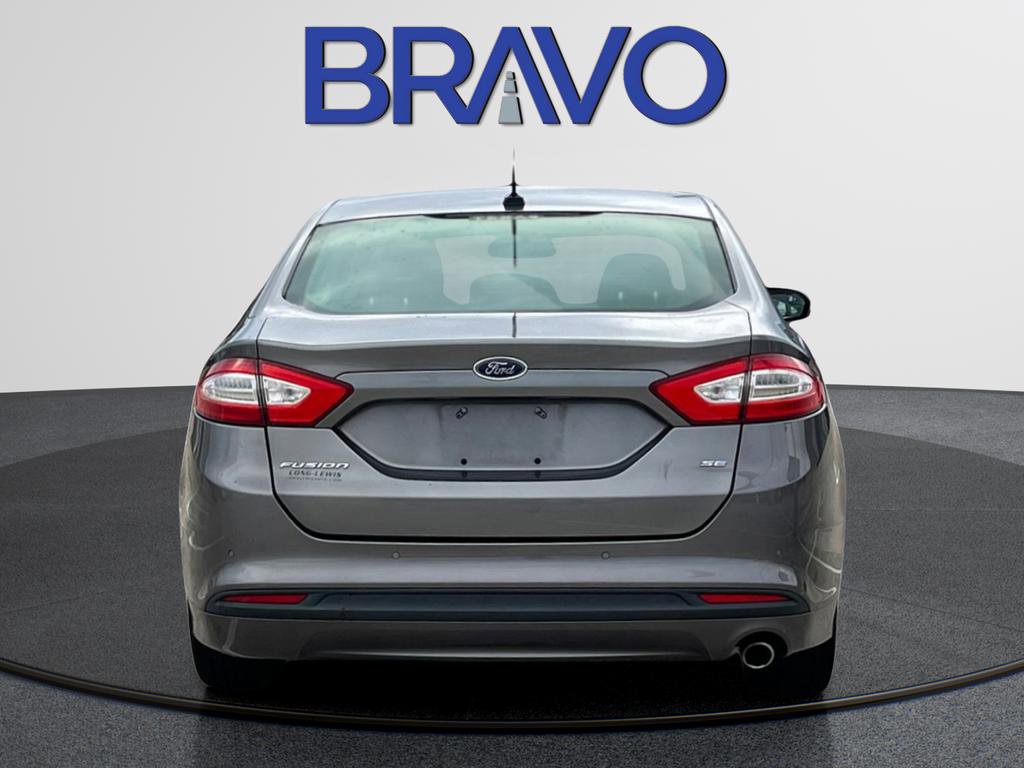 Used 2014 Ford Fusion SE image 8