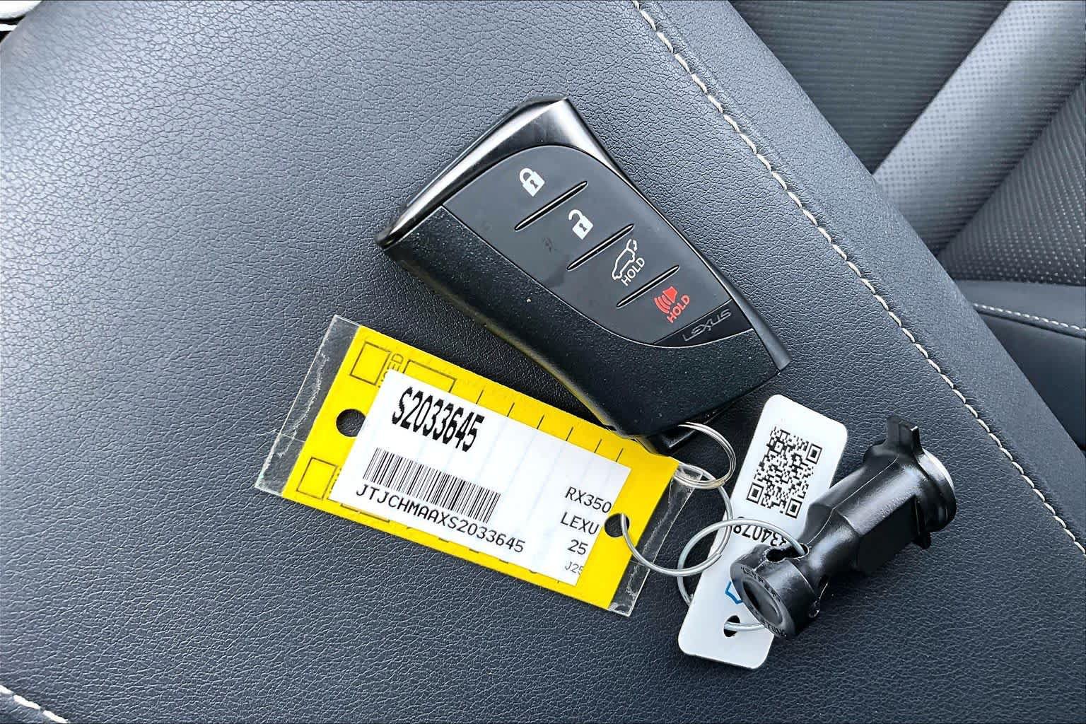 Used 2025 Lexus RX 350 Premium w/ Accessory Package (Z1) FWD image 15